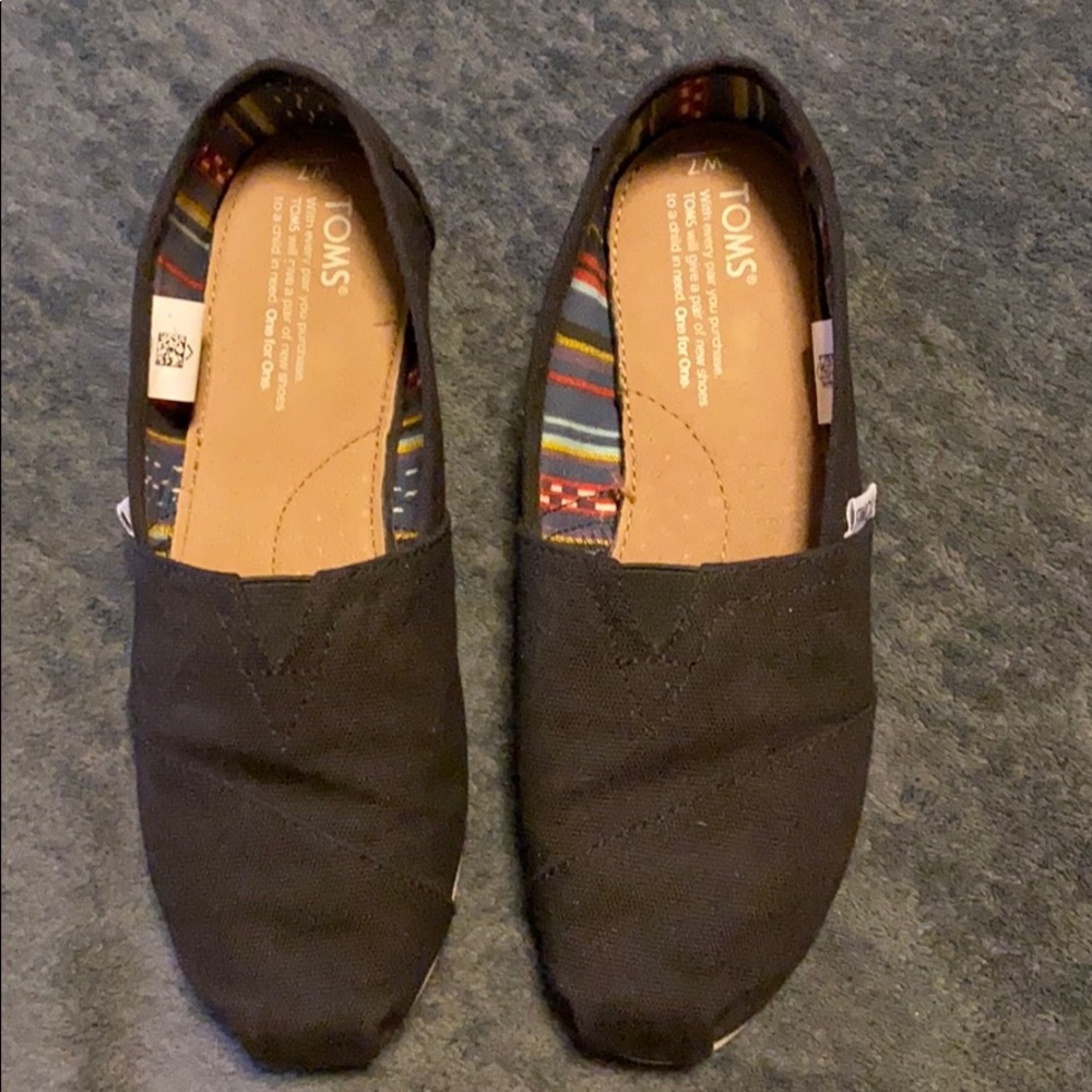 Toms